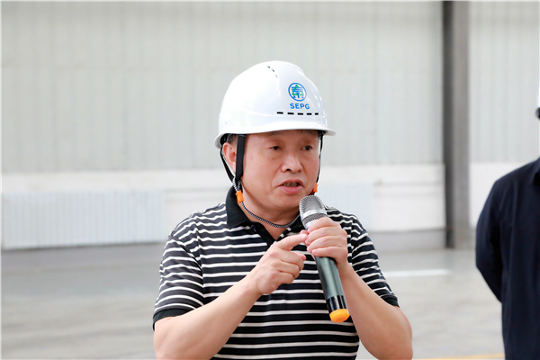 陕西JDB电子集团复工复产促增长项目观摩会议与会人员走进大秦国源三秦JDB电子秦国园区在榆项目 陕西JDB电子集团复工复产促增长项目观摩会议与会人员走进大秦国源三秦JDB电子秦国园区在榆项目