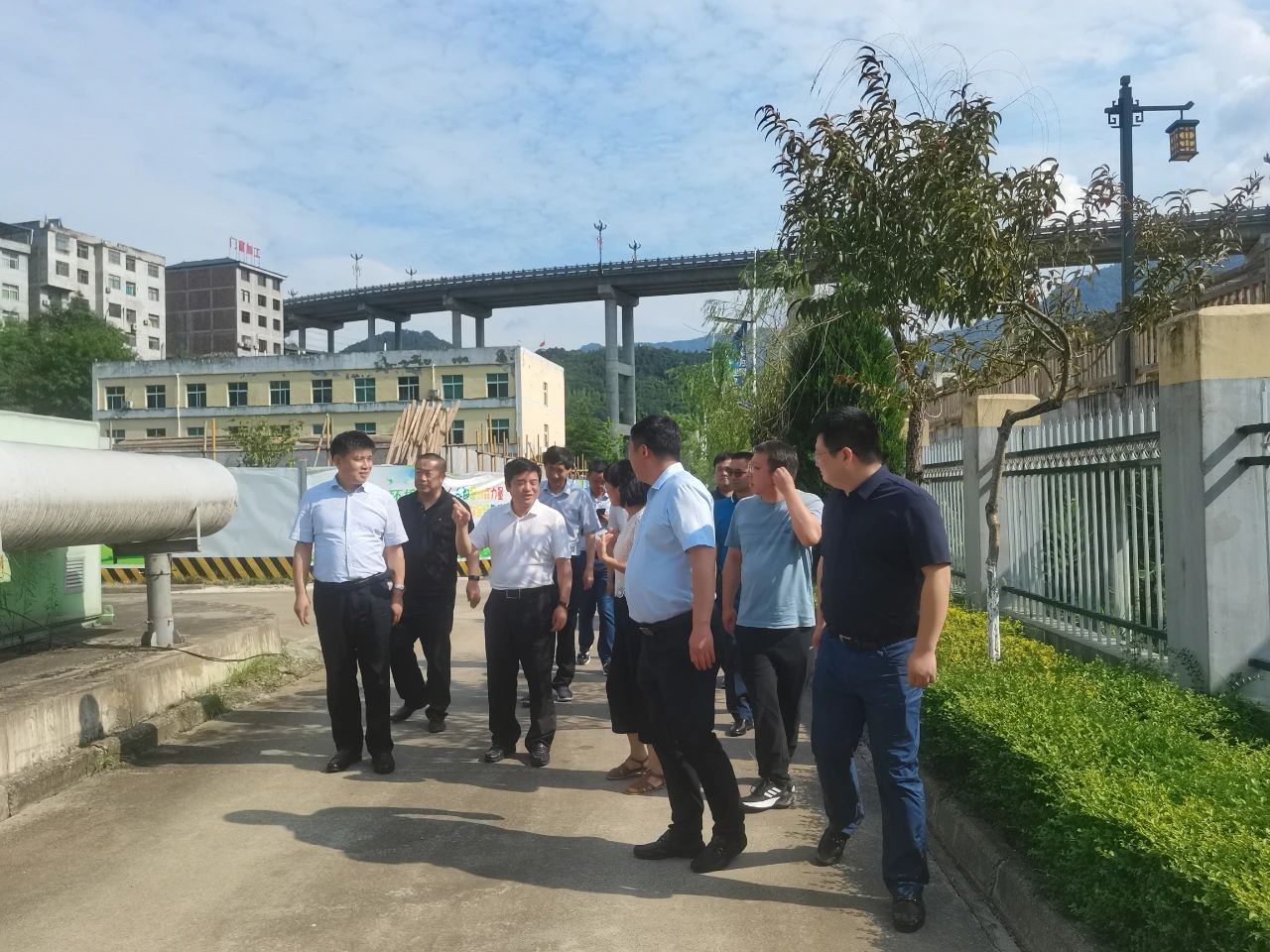 集团公司辅导到岚皋县当局互换座谈 集团公司辅导到岚皋县当局互换座谈