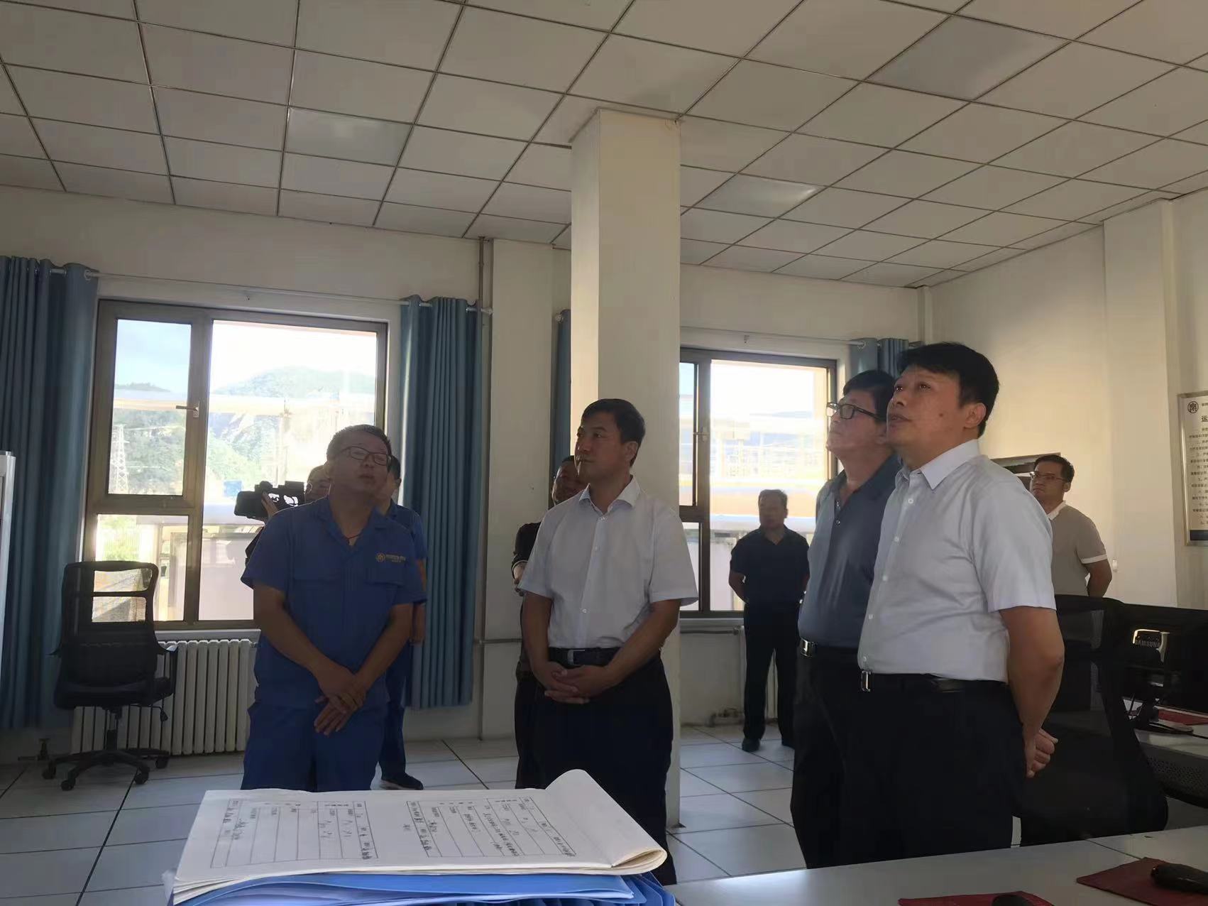 陕西省生态环境厅党组成员、副厅长张金东到水环境公司子长污水处置厂调研 陕西省生态环境厅党组成员、副厅长张金东到水环境公司子长污水处置厂调研