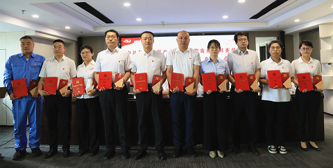 陕西JDB电子集团召开2024年“两优一先”赞美大会 陕西JDB电子集团召开2024年“两优一先”赞美大会
